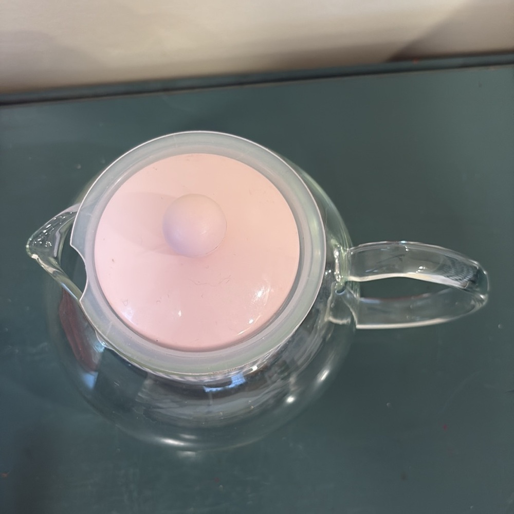 Vintage BODUM Assam Tea Press with Pink Lid and Infuser. - Picture 2 of 6